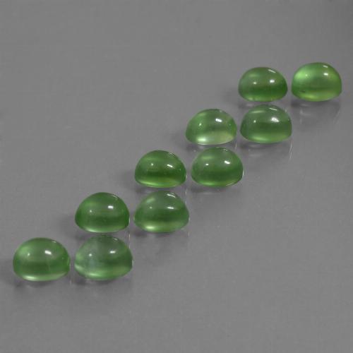 Verde medio Prehnite Gema - 1.3ct Cabujón Óvalo (ID: 450184)