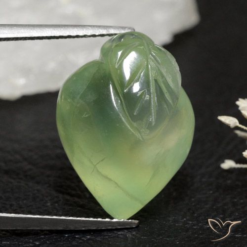 Verde lima pálido Prehnite Gema - 23ct Fruta tallada (ID: 469430)