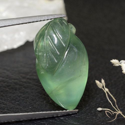 20.1x11.8 mm Carved Fruit Green Prehnite from South Africa, Weight of 17.47ct, Natural untreated gemstone in Transparent Clarity, 1pc Prehnite - the Color is Light Green, Mohs Hardness of 6 - 6.5, Photo A