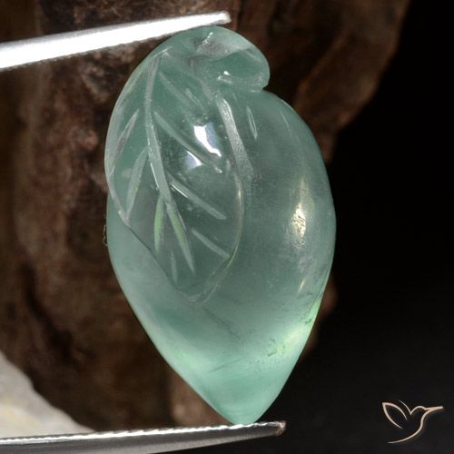 Préhnite sculptée de 23,51 ct, 22,4 x 14,1 mm d'Afrique du Sud, Photo A