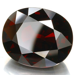 32.16 ct Red Pyrope Garnet Stone, Natural Pyrope Garnet in Oval Facet Shape for Sale