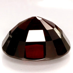 Pyrope Garnet Gemstone in 22.1 x 18.9 mm Size for Sale, Pyrope Garnet Stone in Deep Red Color