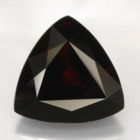 26.11 ct Red Pyrope Garnet Gemstone, Pyrope Garnet Gem in Trillion Facet Shape for Sale.