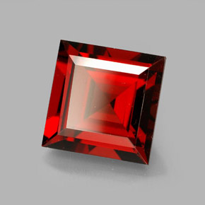 4.21 ct Red Pyrope Garnet Stone, Natural Pyrope Garnet in Square Facet Shape for Sale