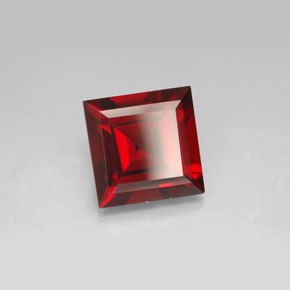 4.36 ct Red Pyrope Garnet Stone, Natural Pyrope Garnet in Square Facet Shape for Sale