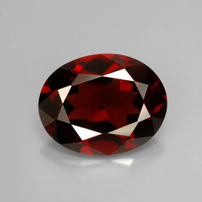 2.59 ct Red Pyrope Garnet Gemstone, Pyrope Garnet Gem in Oval Facet Shape for Sale.