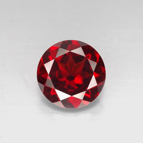 3.29 ct Red Pyrope Garnet Gemstone, Pyrope Garnet Gem in Round Facet Shape for Sale.