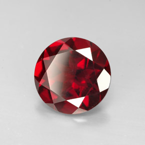 2.96 ct Red Pyrope Garnet Stone, Natural Pyrope Garnet in Round Facet Shape for Sale