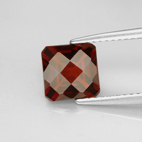 2.07 ct Red Pyrope Garnet Gemstone, Pyrope Garnet Gem in Octagon Checkerboard Shape for Sale.