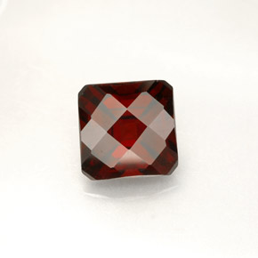 2.25 ct Red Pyrope Garnet Gemstone, Pyrope Garnet Gem in Octagon Checkerboard Shape for Sale.