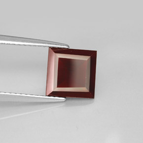 2.31 ct Red Pyrope Garnet Stone, Natural Pyrope Garnet in Square Facet Shape for Sale