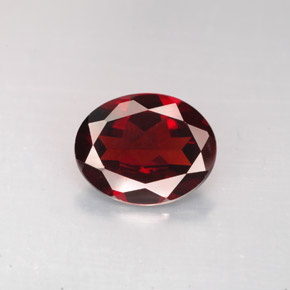 2.57 ct Red Pyrope Garnet Gemstone, Pyrope Garnet Gem in Oval Facet Shape for Sale.