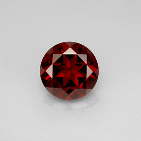 3.48 ct Red Pyrope Garnet Gemstone, Pyrope Garnet Gem in Round Facet Shape for Sale.