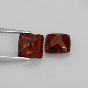 4.89 ct Red Pyrope Garnet Stone, Natural Pyrope Garnet in Square Cabochon Shape for Sale