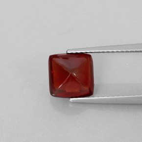 2.94 ct Red Pyrope Garnet Gemstone, Pyrope Garnet Gem in Square Cabochon Shape for Sale.