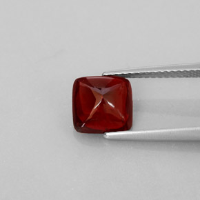 Pyrope Garnet Gemstone in 8 x 8 mm (calibrated) Size for Sale, Pyrope Garnet Stone in Deep Red Color