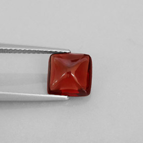 Pyrope Garnet Gemstone in 8 x 8 mm (calibrated) Size for Sale, Pyrope Garnet Stone in Deep Red Color