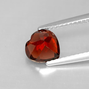 Pyrope Garnet Gemstone in 7 x 7 mm (calibrated) Size for Sale, Pyrope Garnet Stone in Deep Red Color