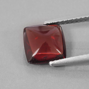 Pyrope Garnet Gemstone in 8 x 8 mm (calibrated) Size for Sale, Pyrope Garnet Stone in Deep Red Color