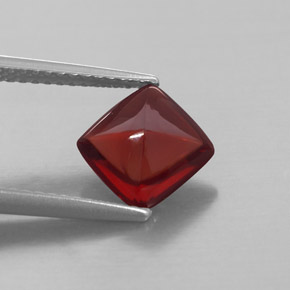 Pyrope Garnet Gemstone in 7.6 x 7.5 mm Size for Sale, Pyrope Garnet Stone in Red Color