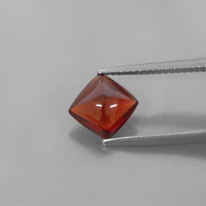 Pyrope Garnet Gemstone in 7.7 x 7.6 mm Size for Sale, Pyrope Garnet Stone in Deep Red Color