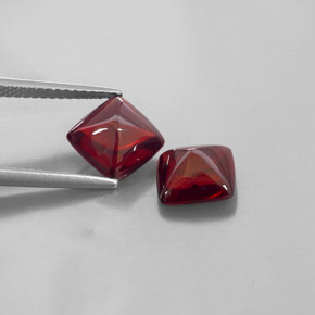 4.76 ct Red Pyrope Garnet Stone, Natural Pyrope Garnet in Cushion Cabochon Shape for Sale