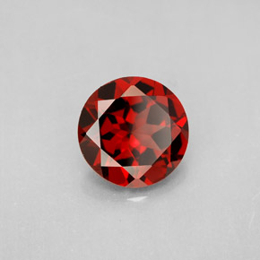 2.93 ct Red Pyrope Garnet Stone, Natural Pyrope Garnet in Round Facet Shape for Sale