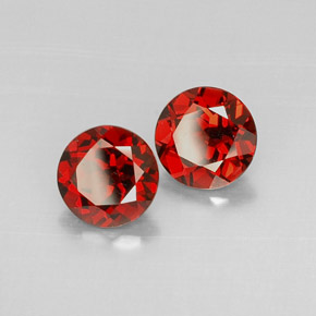 6.02 ct Red Pyrope Garnet Stone, Natural Pyrope Garnet in Round Facet Shape for Sale