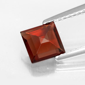 Pyrope Garnet Gemstone in 6 x 6 mm (calibrated) Size for Sale, Pyrope Garnet Stone in Deep Red Color