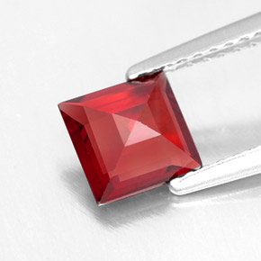 Pyrope Garnet Gemstone in 6 x 6 mm (calibrated) Size for Sale, Pyrope Garnet Stone in Red Color