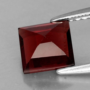 Pyrope Garnet Gemstone in 6 x 6 mm (calibrated) Size for Sale, Pyrope Garnet Stone in Deep Red Color