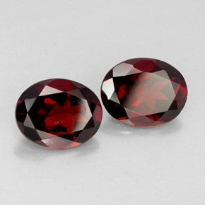 5.95 ct Red Pyrope Garnet Stone, Natural Pyrope Garnet in Oval Facet Shape for Sale