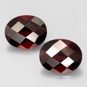 6.45 ct Red Pyrope Garnet Gemstone, Pyrope Garnet Gem in Oval Checkerboard Shape for Sale.