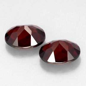 Pyrope Garnet Gemstone in 10 x 8 mm (calibrated) Size for Sale, Pyrope Garnet Stone in Deep Red Color