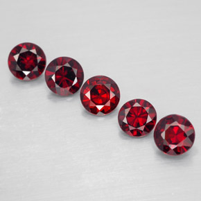 2.50 ct Red Pyrope Garnet Gemstone, Pyrope Garnet Gem in Diamond-Cut Shape for Sale.
