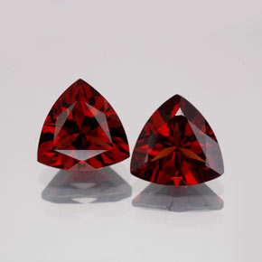 3.52 ct Red Pyrope Garnet Gemstone, Pyrope Garnet Gem in Trillion Facet Shape for Sale.