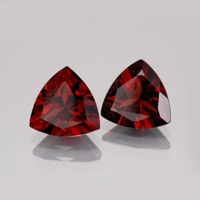 3.52 ct Red Pyrope Garnet Stone, Natural Pyrope Garnet in Trillion Facet Shape for Sale