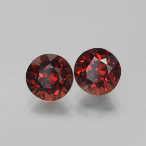 2.57 ct Red Pyrope Garnet Stone, Natural Pyrope Garnet in Round Facet Shape for Sale