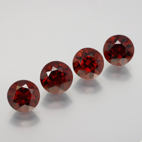 5.69 ct Red Pyrope Garnet Gemstone, Pyrope Garnet Gem in Round Facet Shape for Sale.