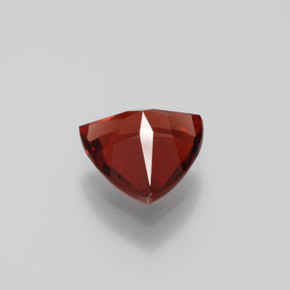 Pyrope Garnet Gemstone in 8 x 8 mm (calibrated) Size for Sale, Pyrope Garnet Stone in Deep Red Color