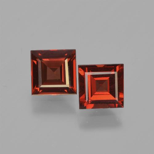 Merlot Red Pyrope Garnet Gem - 0.7ct Square Facet (ID: 449972)