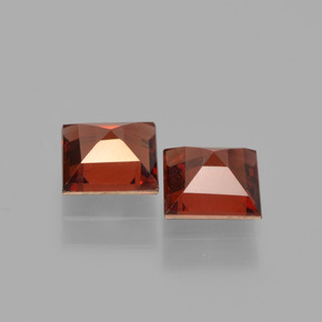 Pyrope Garnet Gemstones in 5 x 5 mm (calibrated) Size for Sale, Pyrope Garnet Stones in Merlot Red Color