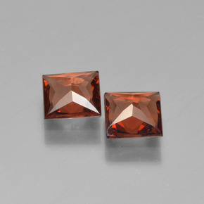 Pyrope Garnet Gemstone in 5.2 x 5.1 mm Size for Sale, Pyrope Garnet Stone in Red Color