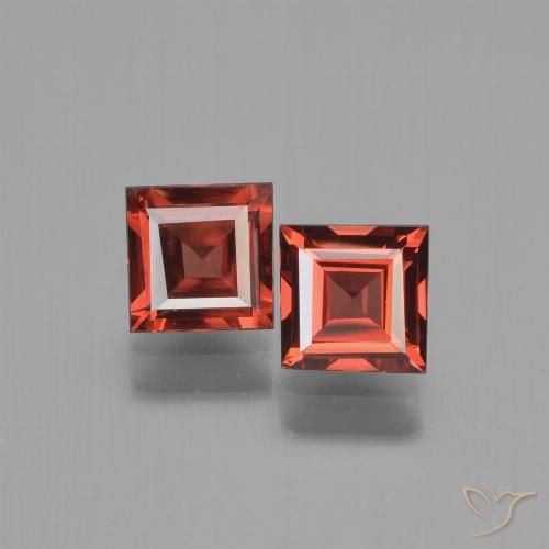 1.41ctw Natural Medium Red Pyrope Garnet, Square, VVS-VS