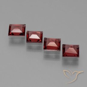 Pyrope Garnet Gemstones in 5 x 5 mm (calibrated) Size for Sale, Pyrope Garnet Stones in Deep Blood Red Color