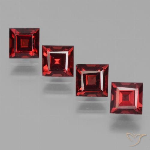 dunkelrot Pyrop-Granat Edelstein - 0.8ct Caree Stufenschliff (ID: 450934)