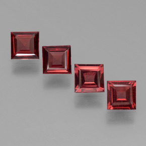 Deep Blood Red Pyrope Garnet Gem - 0.6ct Square Step-Cut (ID: 450935)
