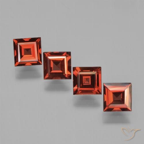 2.75ctw Natural Medium Red Pyrope Garnet, Square, VS