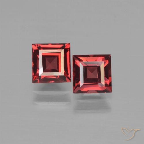 Deep Blood Red Pyrope Garnet Gem - 0.9ct Square Step-Cut (ID: 450958)