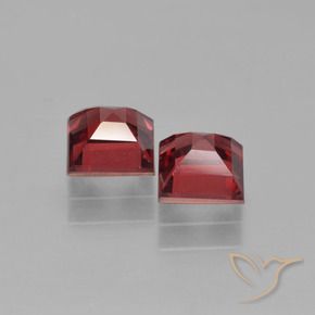 Pyrope Garnet Gemstones in 5 x 5 mm (calibrated) Size for Sale, Pyrope Garnet Stones in Deep Scarlet Red Color